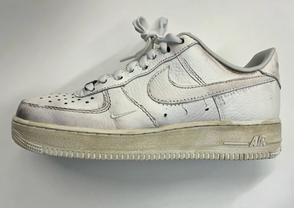 Nike .SWOOSH Turns Back Time with a “Dirty White” Air Force 1